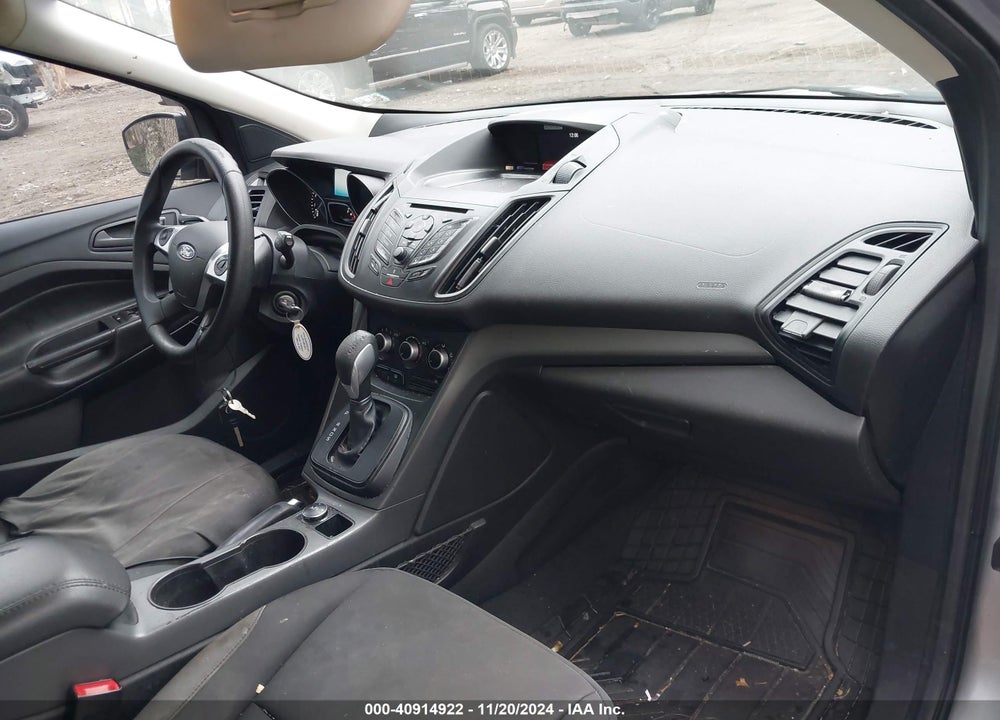 2016 FORD ESCAPE S VIN: 1FMCU0F7XGUA61523