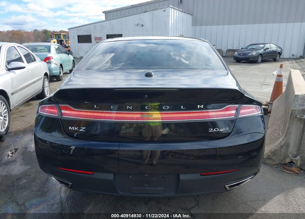 2014 LINCOLN MKZ VIN: 3LN6L2J92ER821100