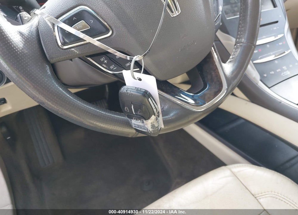 2014 LINCOLN MKZ VIN: 3LN6L2J92ER821100