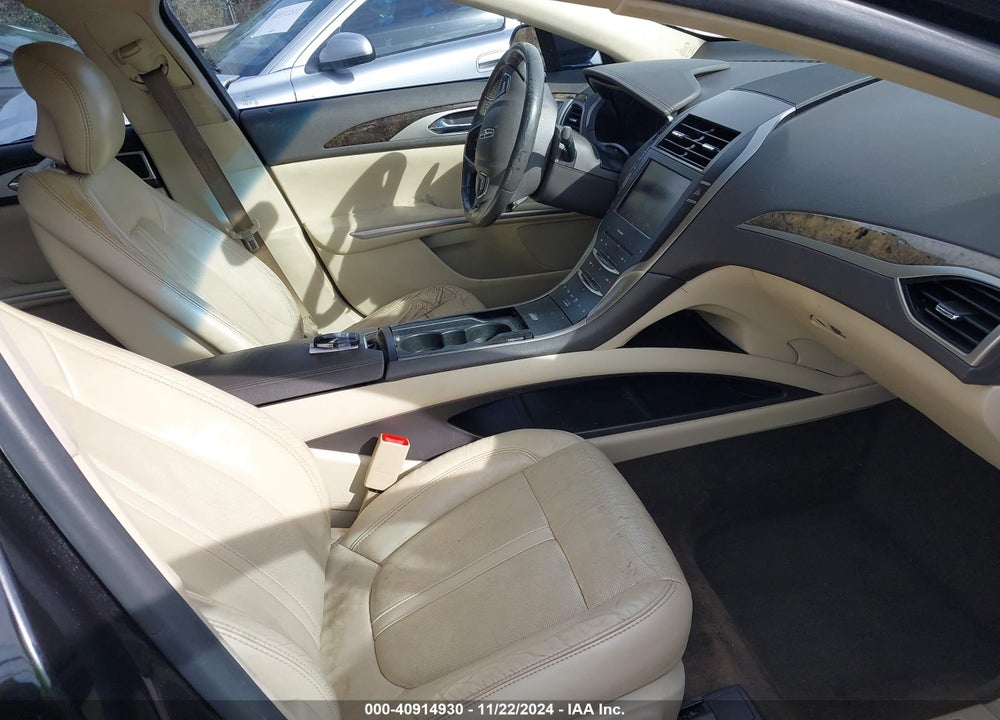 2014 LINCOLN MKZ VIN: 3LN6L2J92ER821100