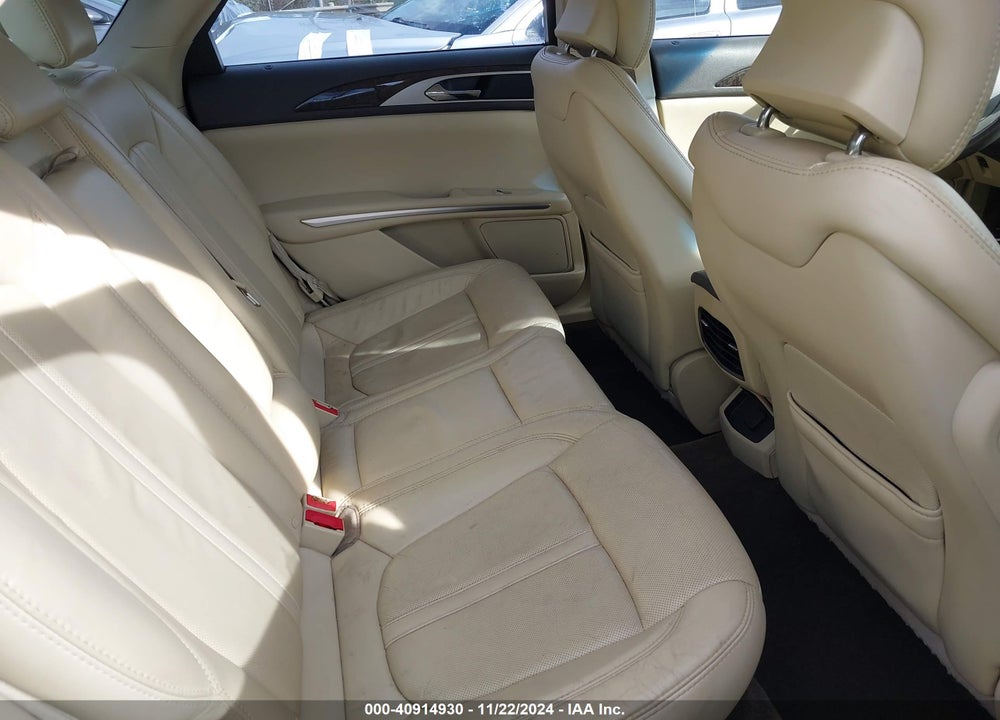2014 LINCOLN MKZ VIN: 3LN6L2J92ER821100
