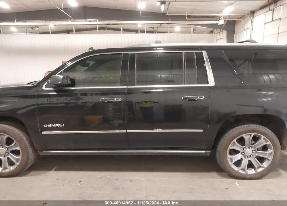 2015 GMC YUKON XL 1500 DENALI VIN: 1GKS2JKJ8FR158741
