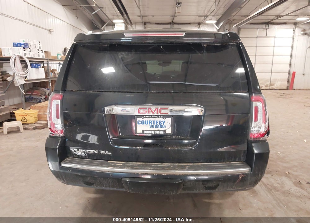 2015 GMC YUKON XL 1500 DENALI VIN: 1GKS2JKJ8FR158741
