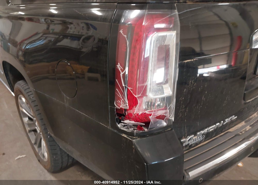 2015 GMC YUKON XL 1500 DENALI VIN: 1GKS2JKJ8FR158741