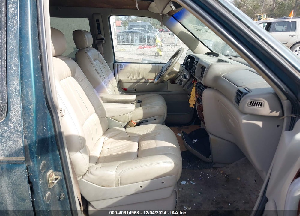 1995 CHRYSLER TOWN & COUNTRY VIN: 1C4GH54L5SX560583