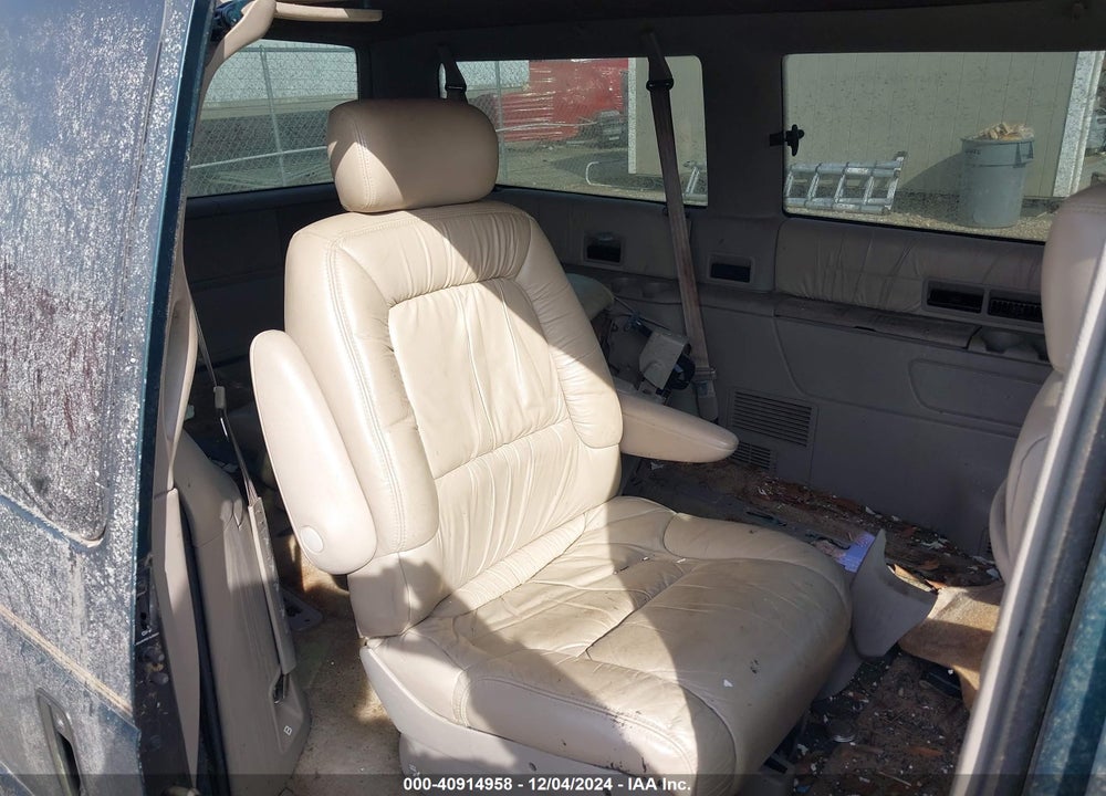 1995 CHRYSLER TOWN & COUNTRY VIN: 1C4GH54L5SX560583