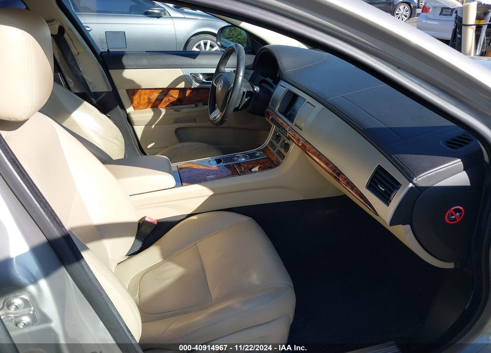 2013 JAGUAR XF V6 SC VIN: SAJWA0E76D8S75443