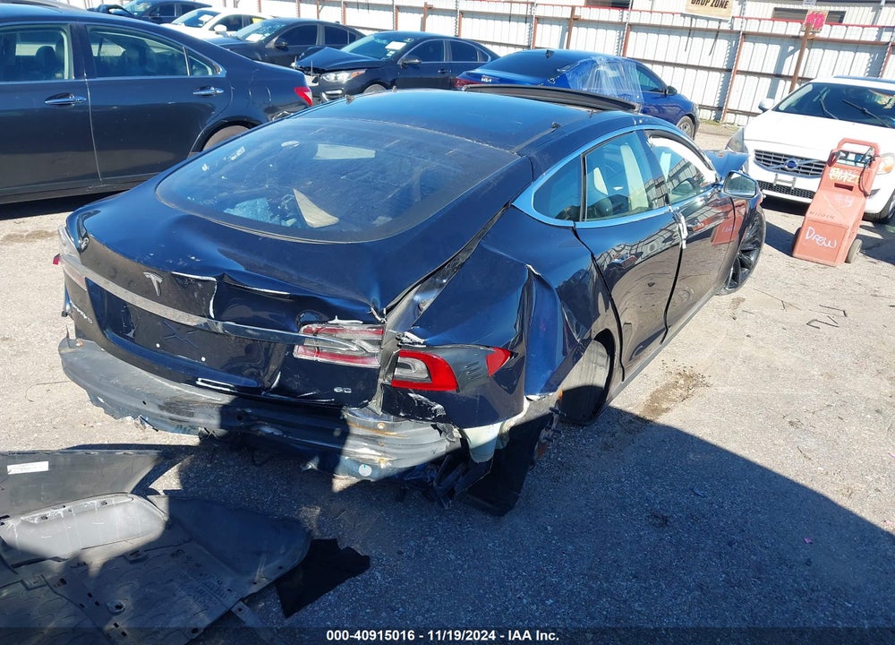 2013 TESLA MODEL S VIN: 5YJSA1AG5DFP11451