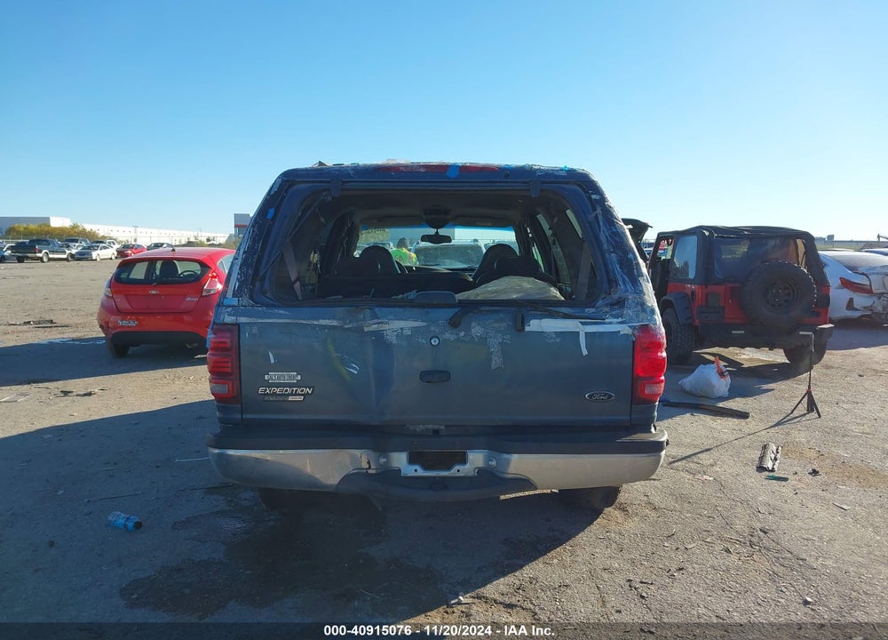 2001 FORD EXPEDITION XLT VIN: 1FMRU15W51LA07780