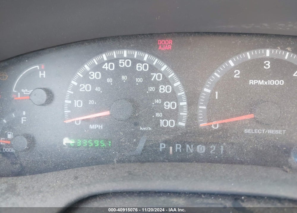 2001 FORD EXPEDITION XLT VIN: 1FMRU15W51LA07780