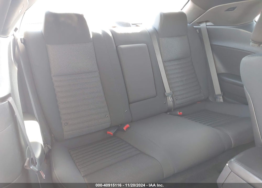 2014 DODGE CHALLENGER SXT VIN: 2C3CDYAG2EH302148