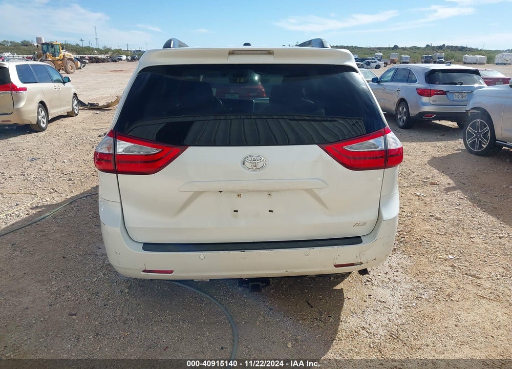 2015 TOYOTA SIENNA XLE LIMITED VIN: 5TDYK3DC7FS680133