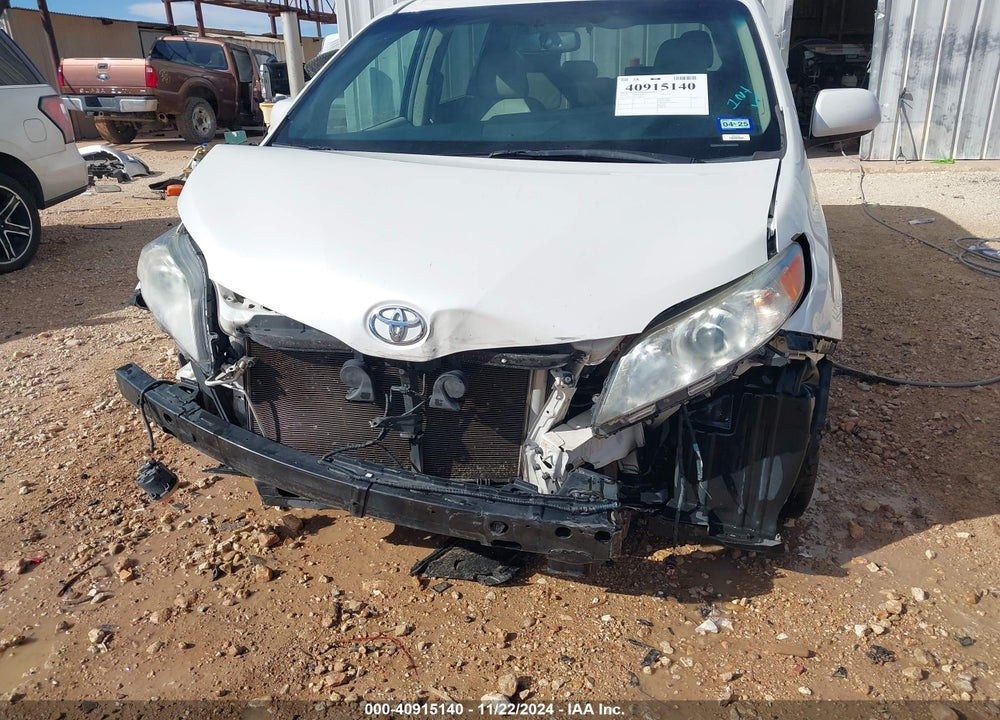 2015 TOYOTA SIENNA XLE LIMITED VIN: 5TDYK3DC7FS680133