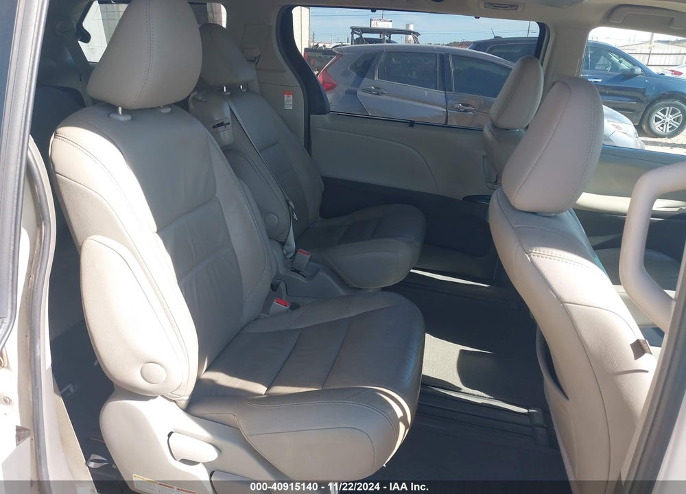 2015 TOYOTA SIENNA XLE LIMITED VIN: 5TDYK3DC7FS680133
