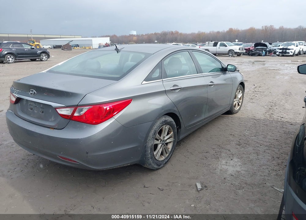 2013 HYUNDAI SONATA GLS VIN: 5NPEB4AC1DH575278