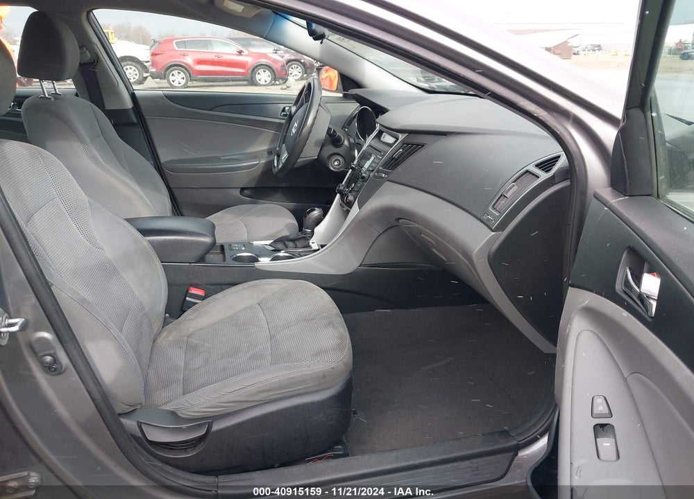 2013 HYUNDAI SONATA GLS VIN: 5NPEB4AC1DH575278