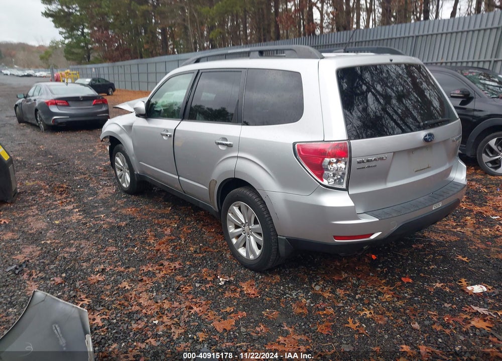 2011 SUBARU FORESTER 2.5X PREMIUM VIN: JF2SHADC1BH700854
