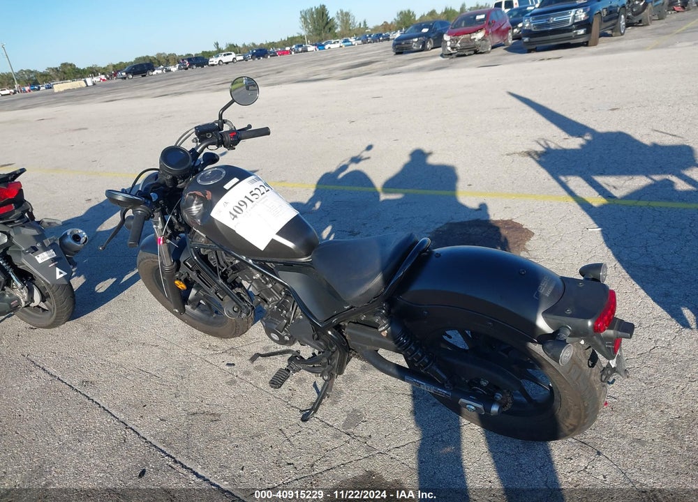 2021 HONDA CMX300 VIN: MLHNC5305M5400356
