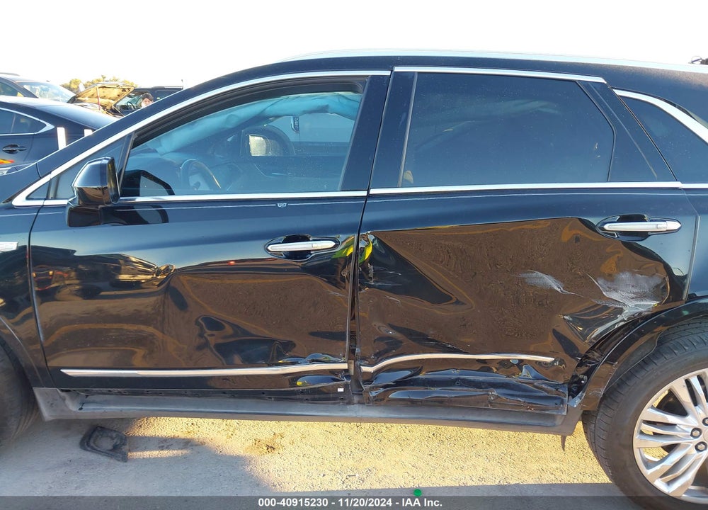 2017 CADILLAC XT5 PREMIUM LUXURY VIN: 1GYKNCRS7HZ156232