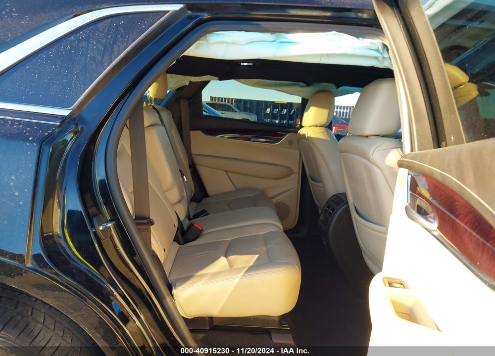 2017 CADILLAC XT5 PREMIUM LUXURY VIN: 1GYKNCRS7HZ156232
