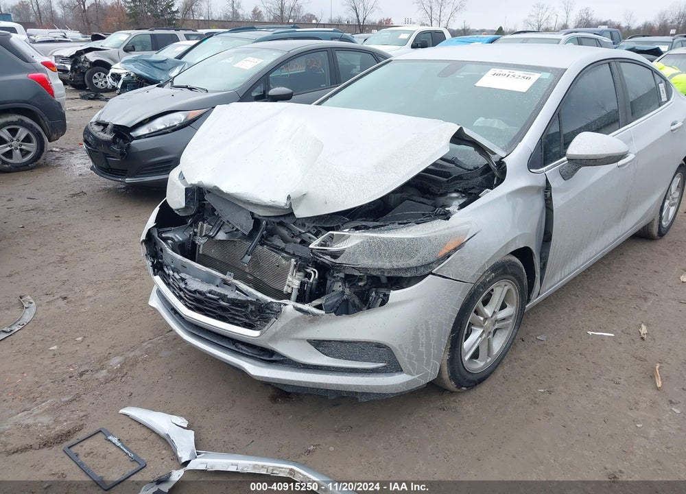 2017 CHEVROLET CRUZE VIN: 1G1BE5SM1H7121817