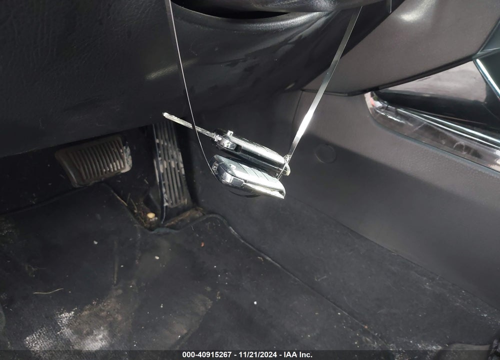 2014 KIA SORENTO LX VIN: 5XYKT3A60EG455176