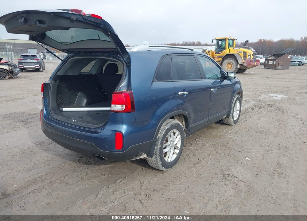 2014 KIA SORENTO LX VIN: 5XYKT3A60EG455176