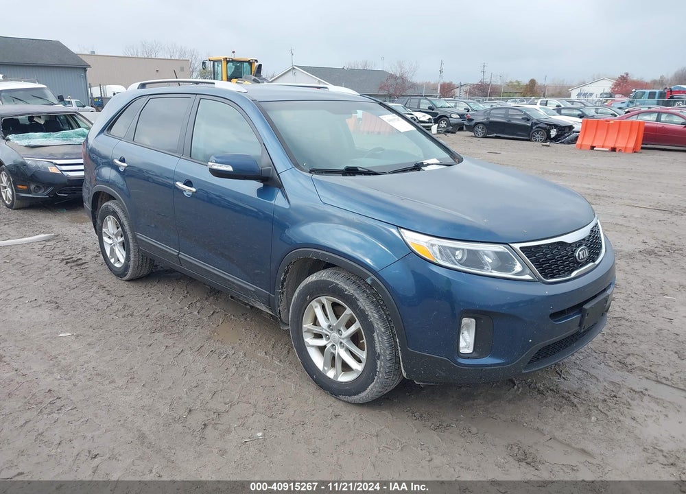 2014 KIA SORENTO LX VIN: 5XYKT3A60EG455176