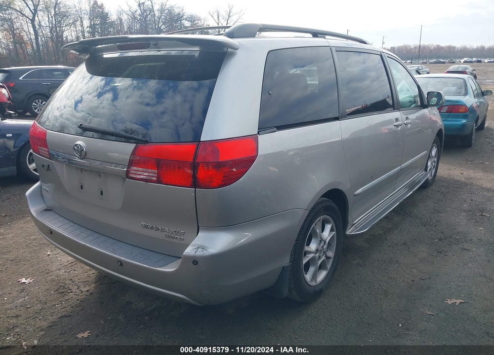 2004 TOYOTA SIENNA XLE/LTD VIN: 5TDZA22C44S117817
