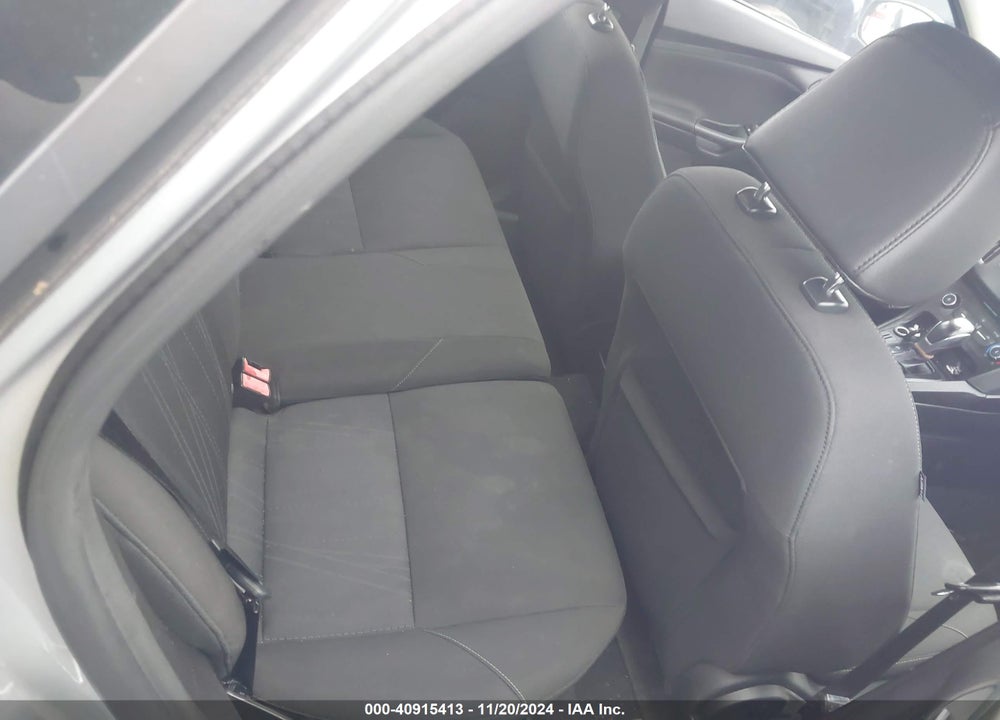 2015 FORD FOCUS SE VIN: 1FADP3K21FL201416