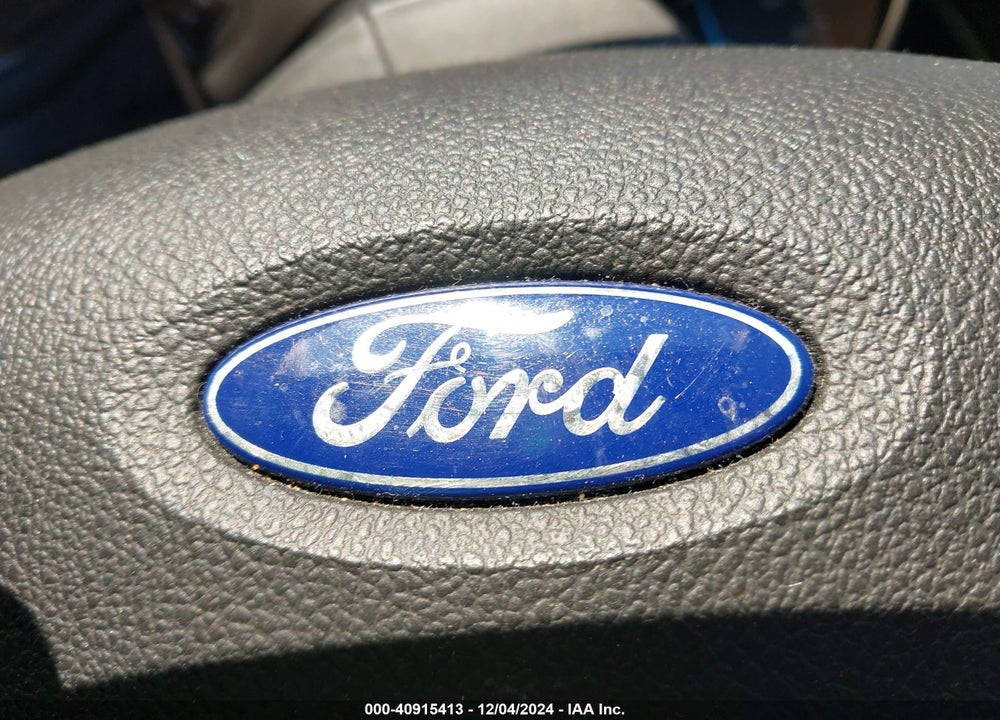 2015 FORD FOCUS SE VIN: 1FADP3K21FL201416