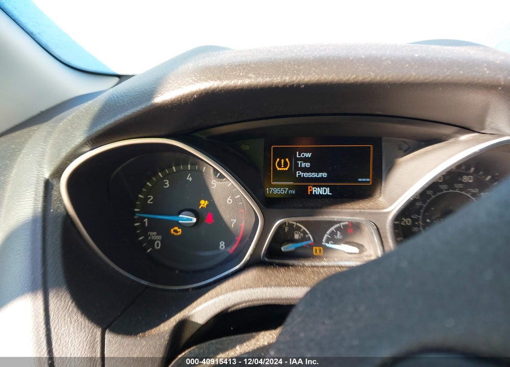 2015 FORD FOCUS SE VIN: 1FADP3K21FL201416
