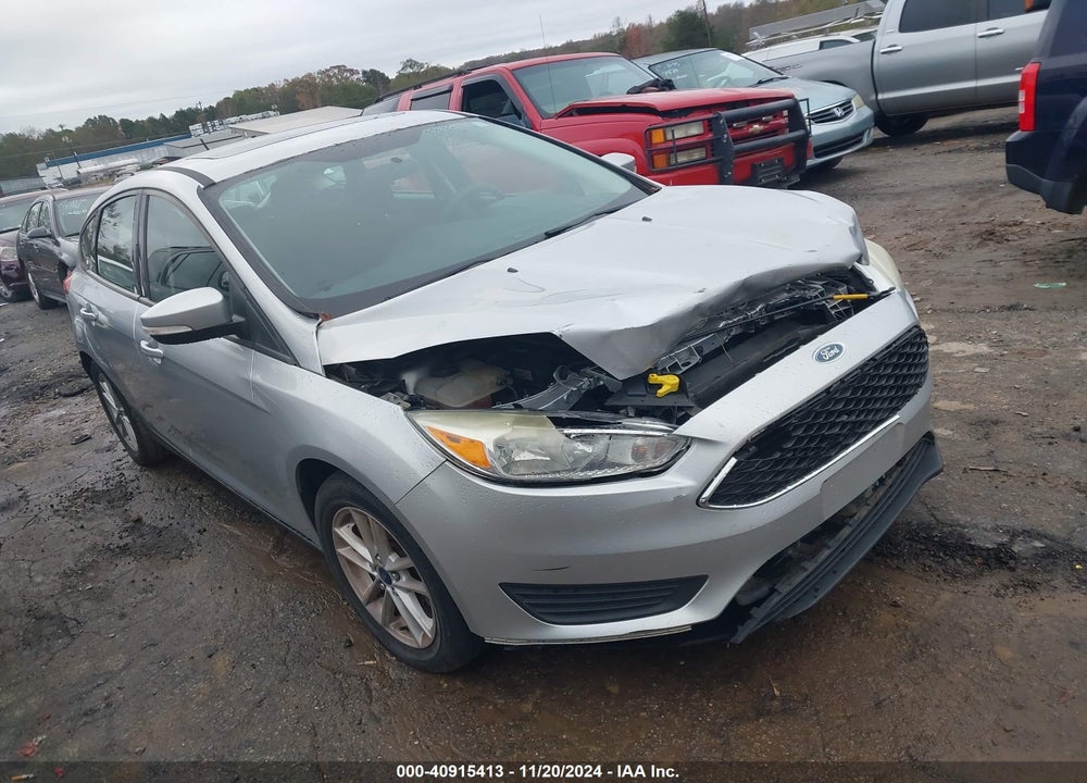 2015 FORD FOCUS SE VIN: 1FADP3K21FL201416