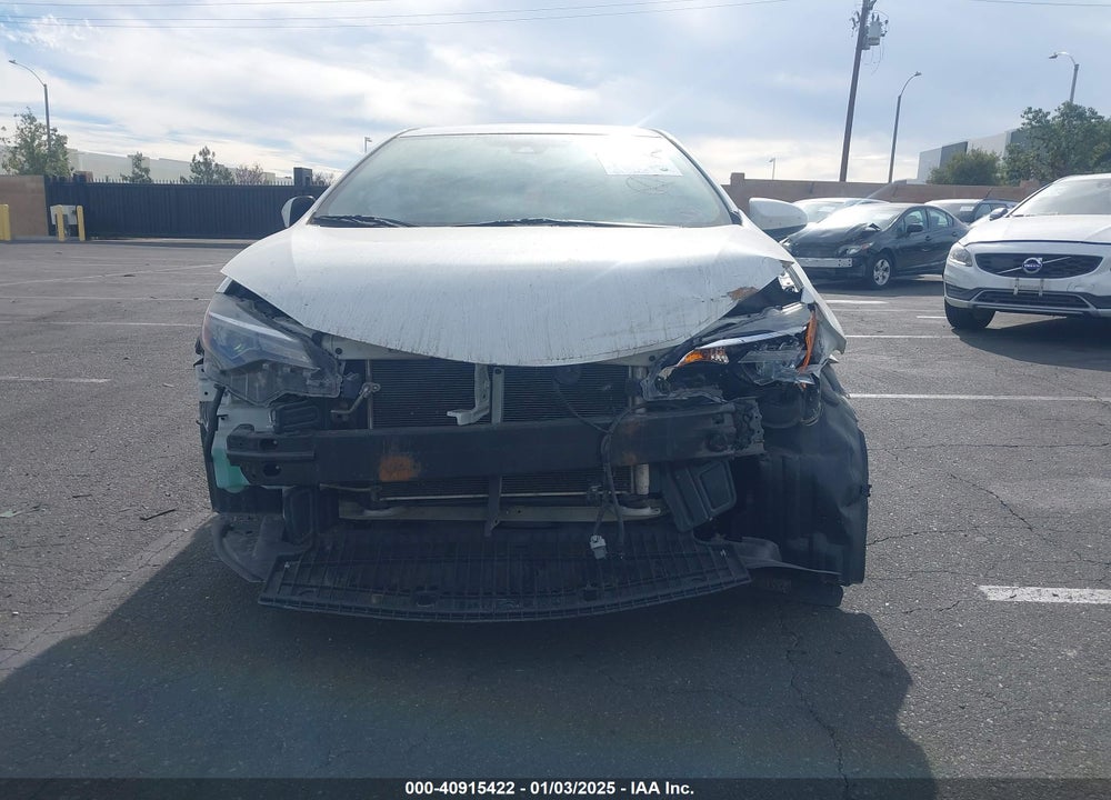 2018 TOYOTA COROLLA LE VIN: 5YFBURHE5JP852191