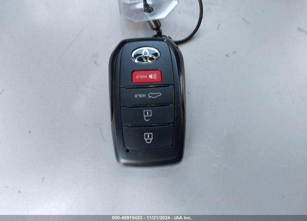 2025 TOYOTA CAMRY SE VIN: 4T1DAACK9SU072615