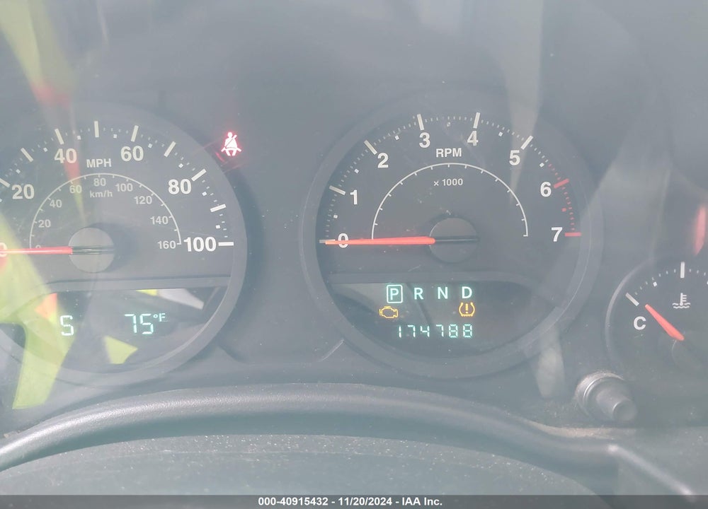 2008 JEEP WRANGLER X VIN: 1J4FA24118L583933