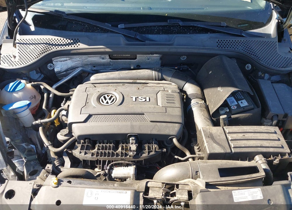 2015 VOLKSWAGEN BEETLE 1.8T CLASSIC VIN: 3VWF17AT6FM656800