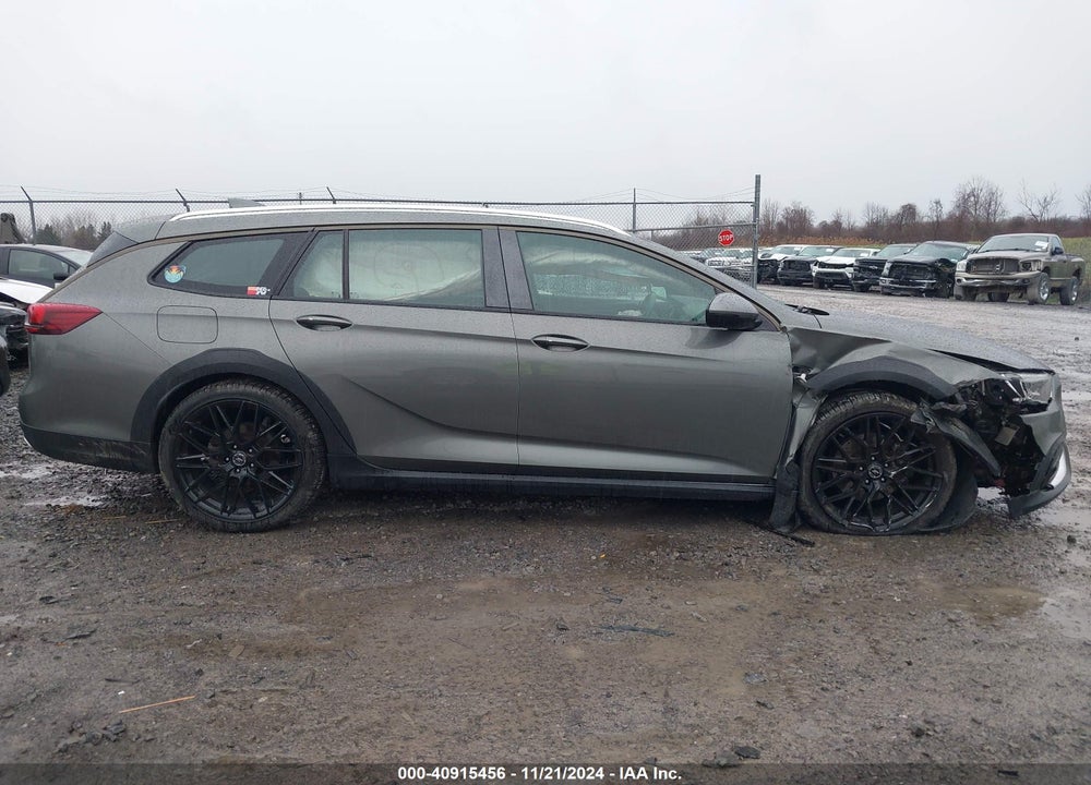 2018 BUICK REGAL TOURX ESSENCE VIN: W04GV8SX9J1174499