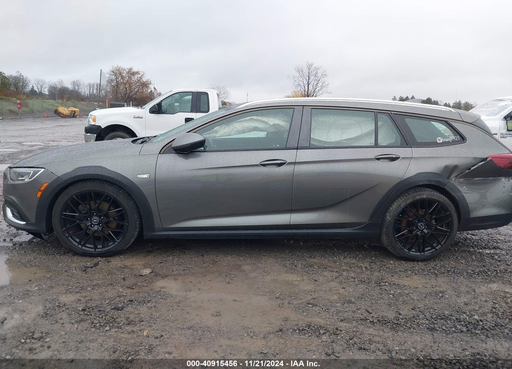 2018 BUICK REGAL TOURX ESSENCE VIN: W04GV8SX9J1174499