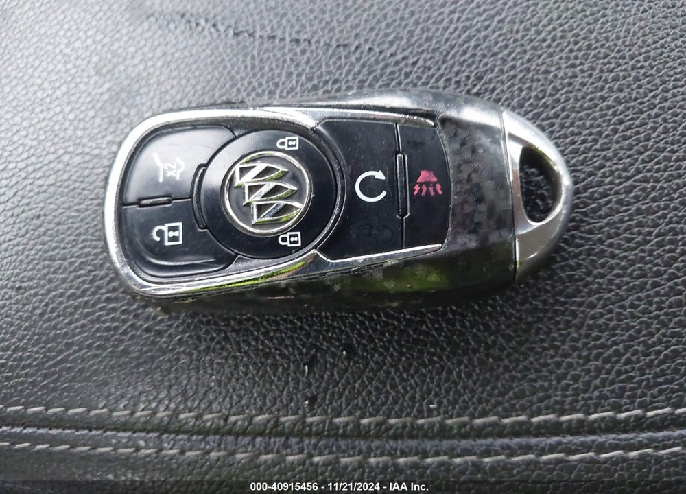 2018 BUICK REGAL TOURX ESSENCE VIN: W04GV8SX9J1174499