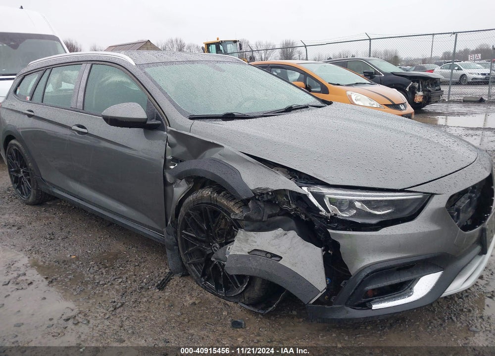 2018 BUICK REGAL TOURX ESSENCE VIN: W04GV8SX9J1174499