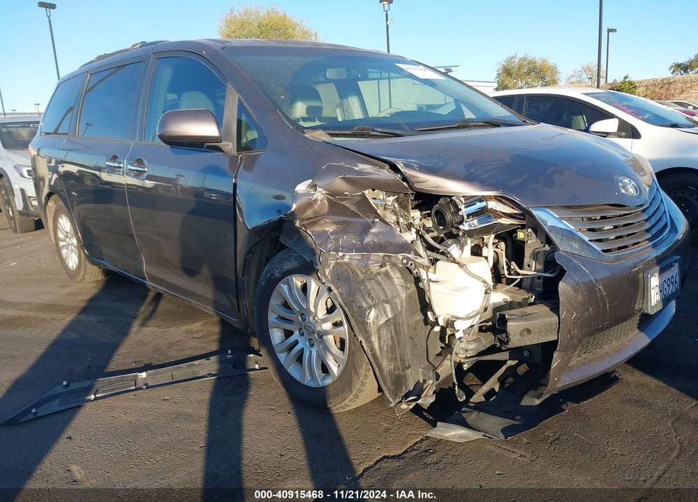 2013 TOYOTA SIENNA XLE LIMITED VIN: 5TDYK3DC6DS366406