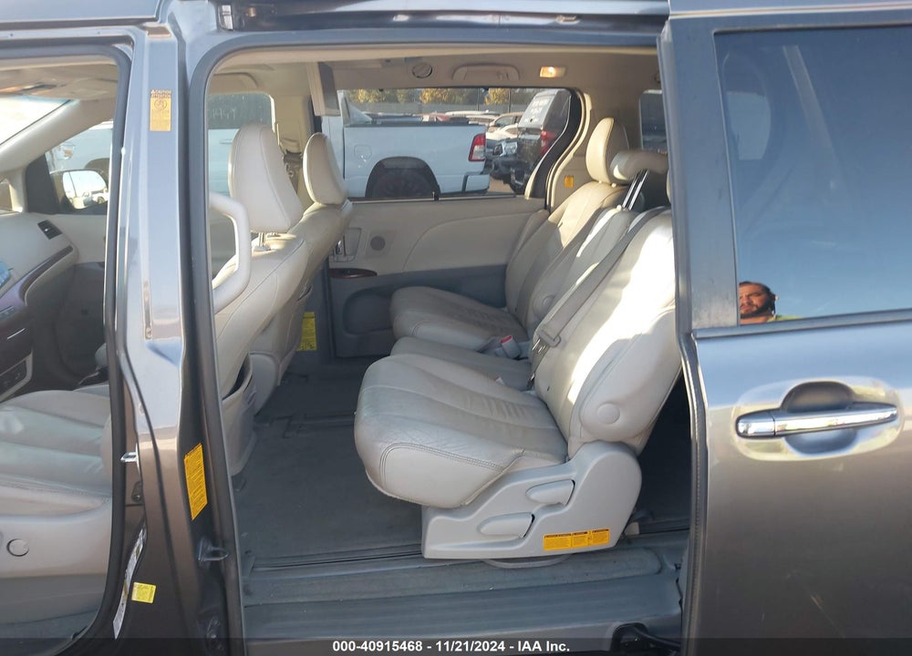 2013 TOYOTA SIENNA XLE LIMITED VIN: 5TDYK3DC6DS366406