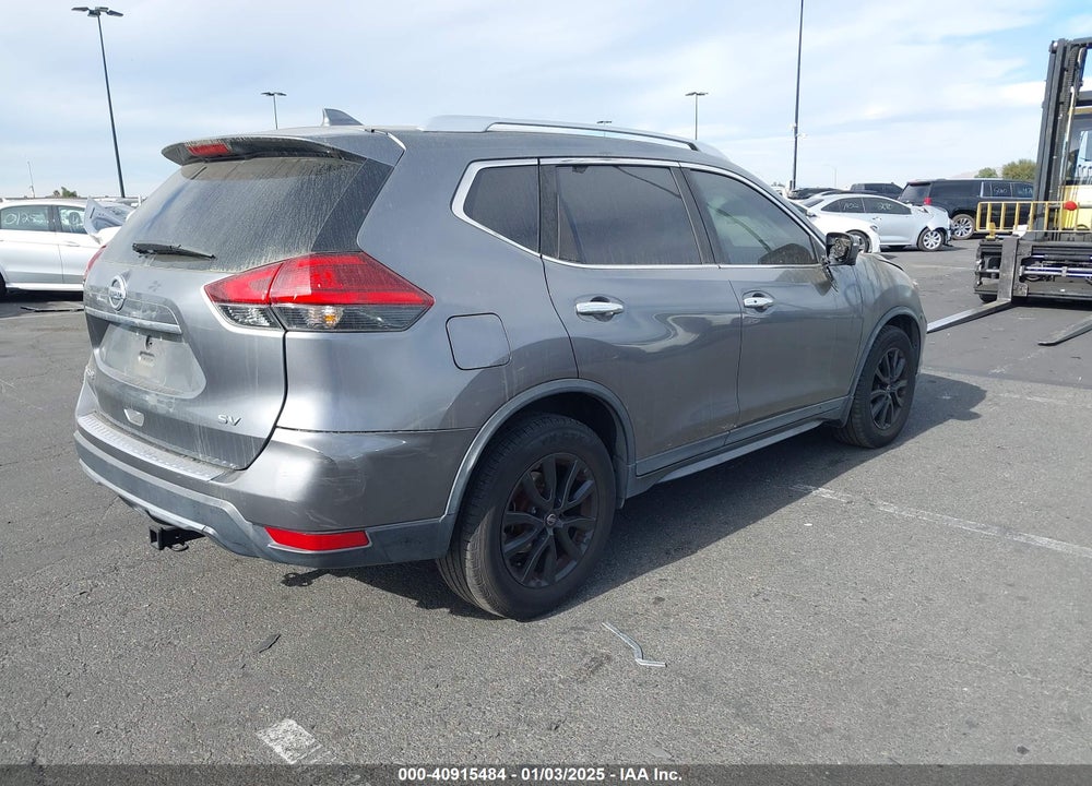 2017 NISSAN ROGUE SV VIN: KNMAT2MTXHP514114