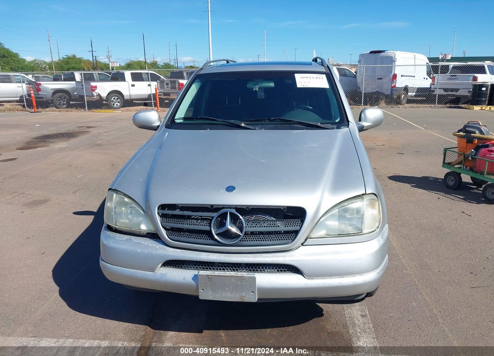 2000 MERCEDES-BENZ ML 320 VIN: 4JGAB54E7YA217063