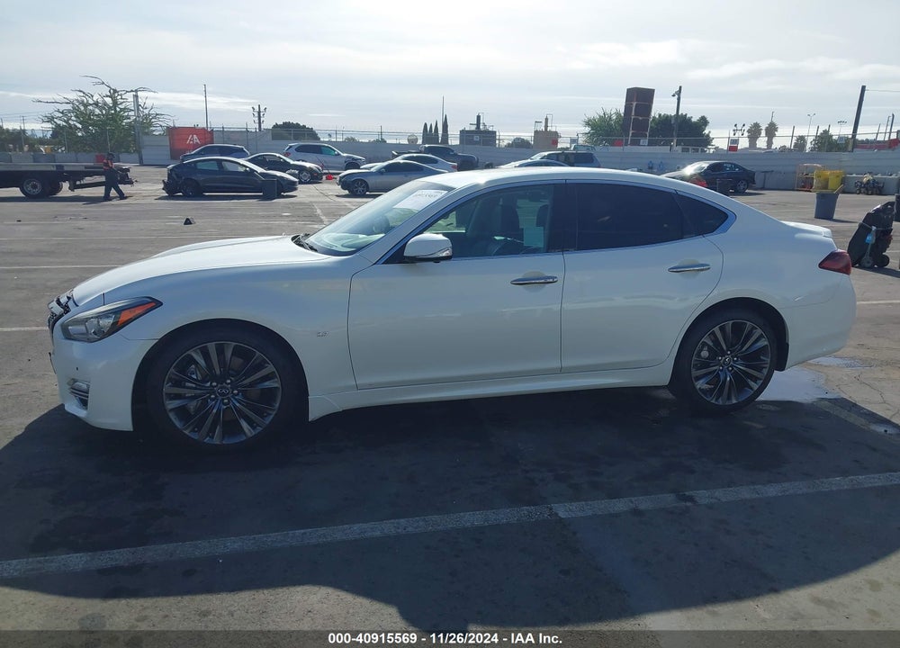2016 INFINITI Q70 3.7 VIN: JN1BY1APXGM220853
