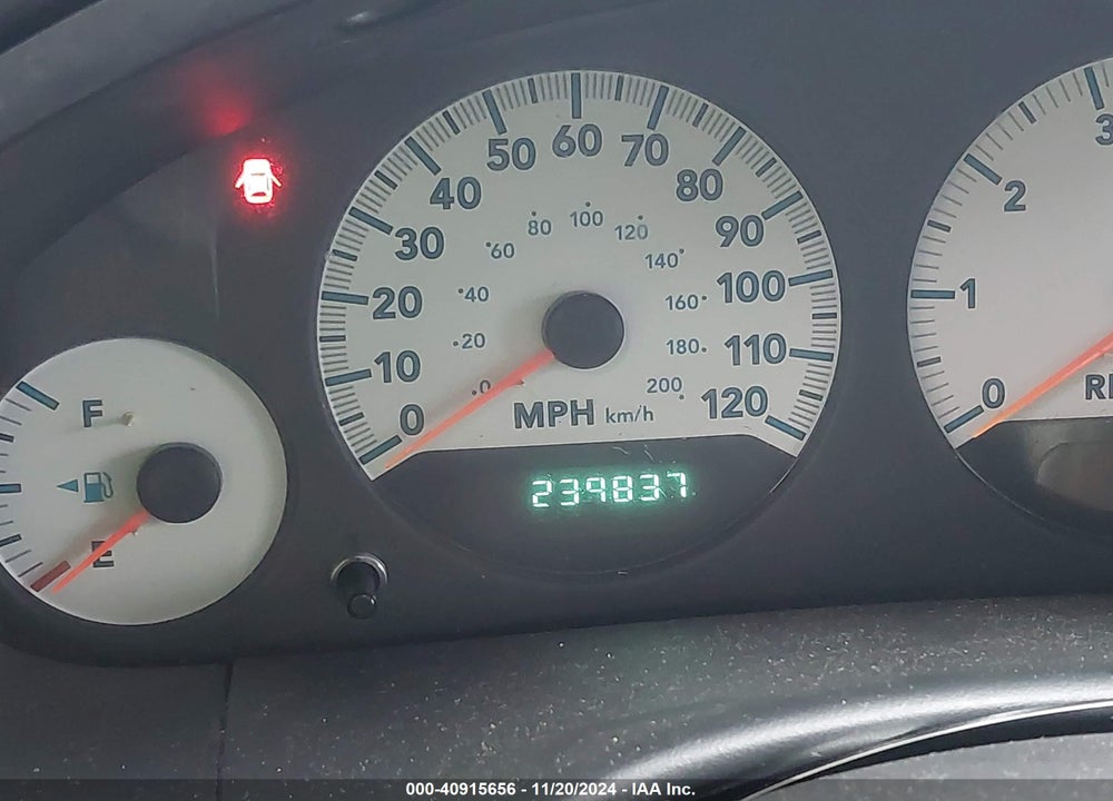2005 DODGE GRAND CARAVAN SXT VIN: 2D8GP44L25R128549