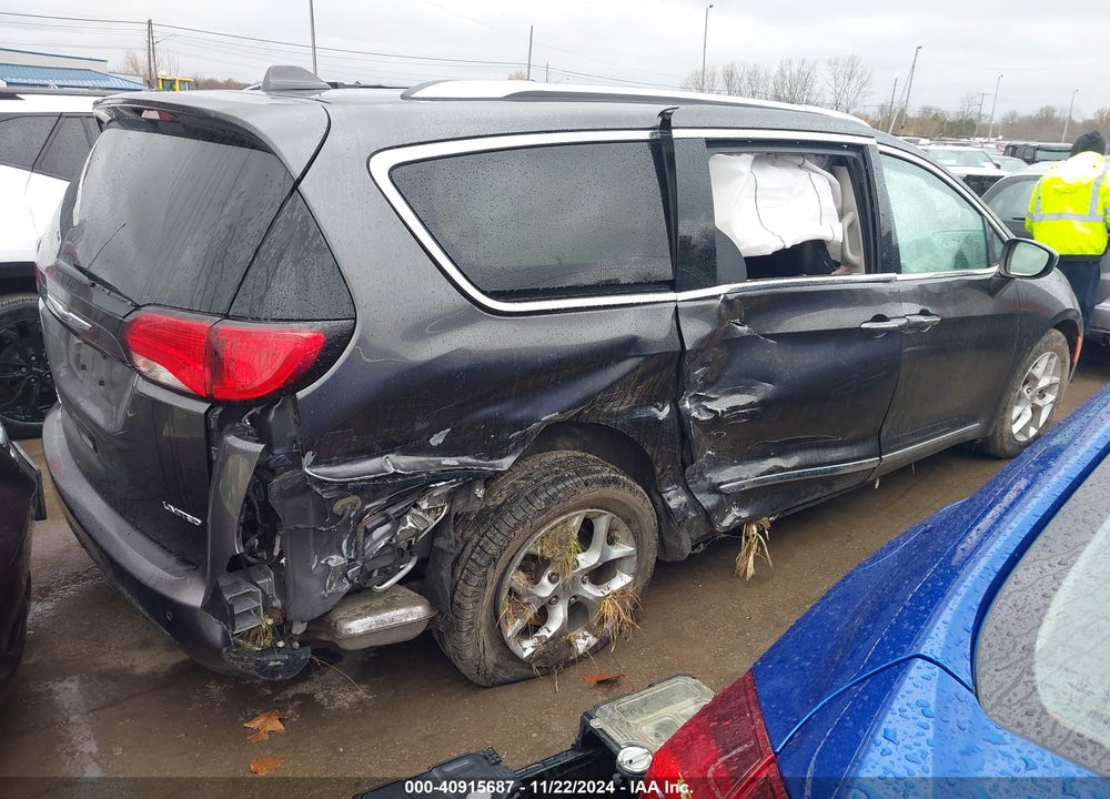 2019 CHRYSLER PACIFICA LIMITED VIN: 2C4RC1GG9KR733468