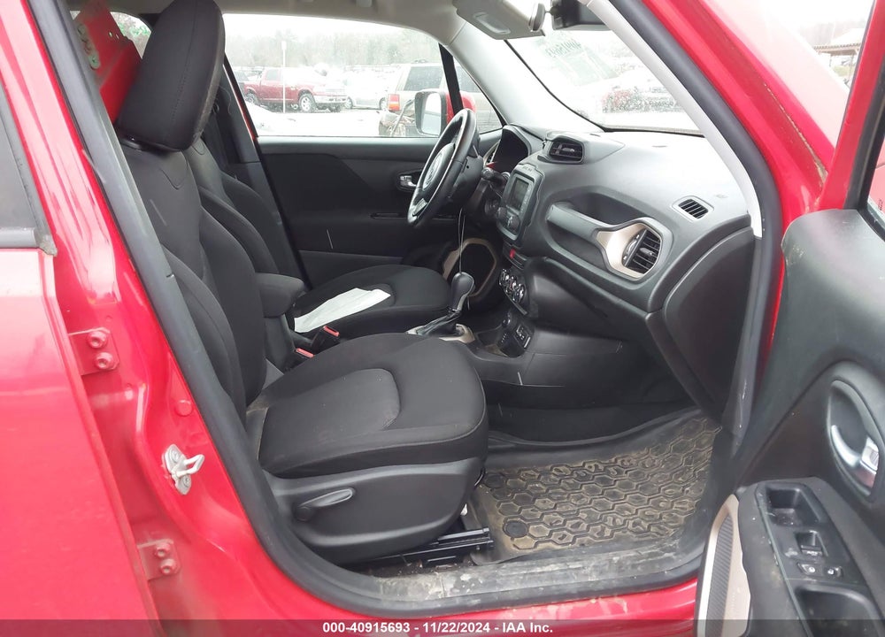 2015 JEEP RENEGADE LATITUDE VIN: ZACCJBBT7FPC33163