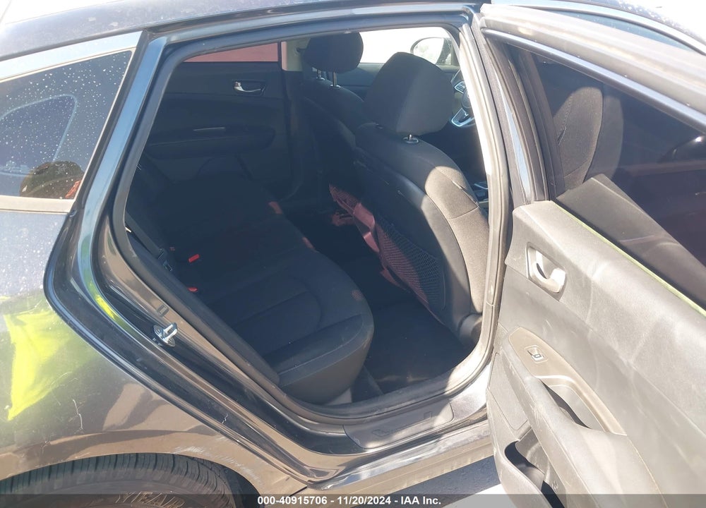 2019 KIA OPTIMA LX VIN: 5XXGT4L36KG376612